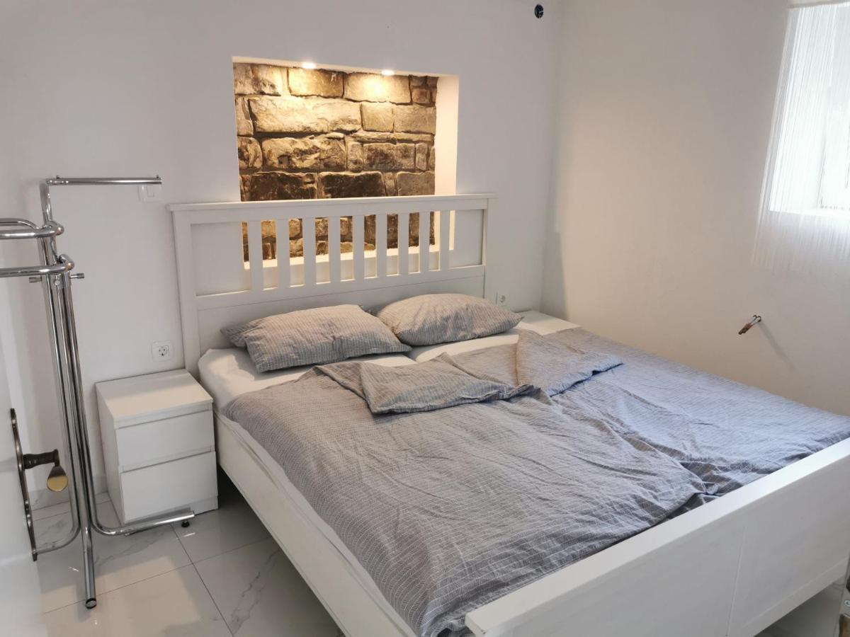 Apartma Kantina Ankaran Bagian luar foto
