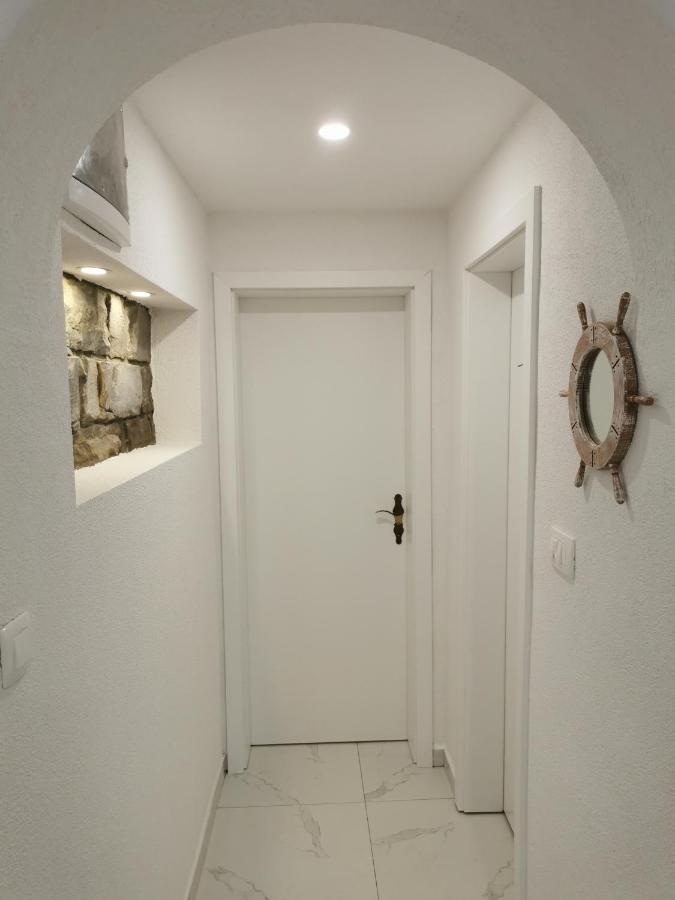 Apartma Kantina Ankaran Bagian luar foto
